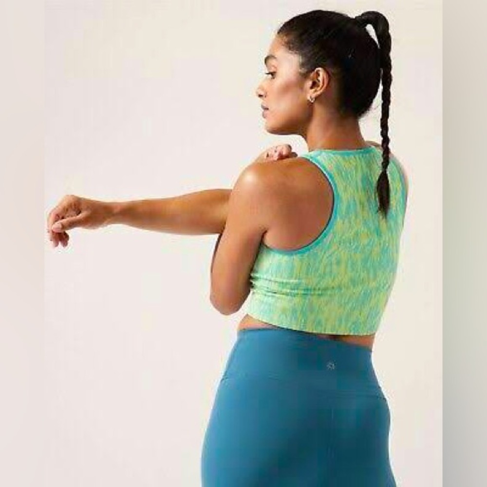 *NWT* Athleta Aurora Seamless Crop Rib Tank in Borealis Green Size M - Picture 2 of 6
